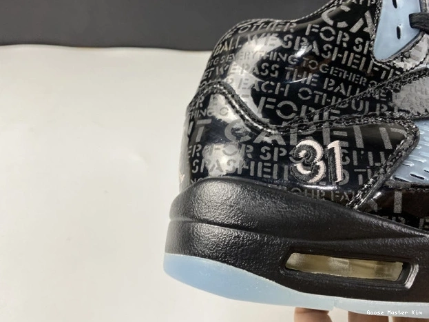 AIR Retro 5 Jordan 633068-010 Doernbecher 0620